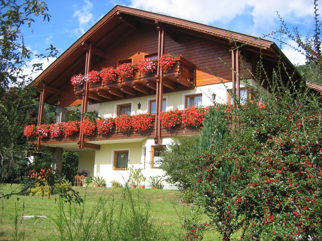 Ferienwohnungen Haus Bliem Lieserhofen ภายนอก รูปภาพ